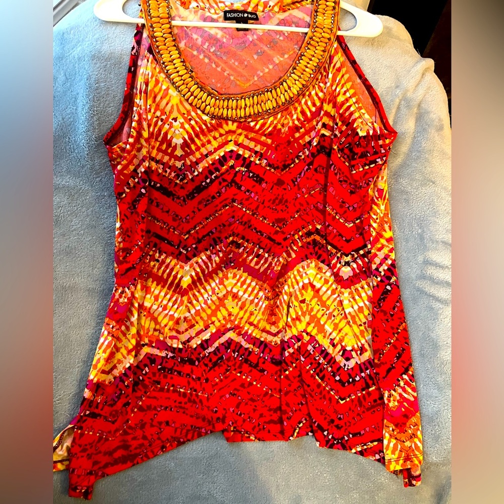 Large Fashion Bug Flared Summer Tank- Gently Worn